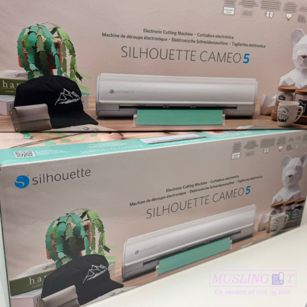 Silhouette Cameo 5