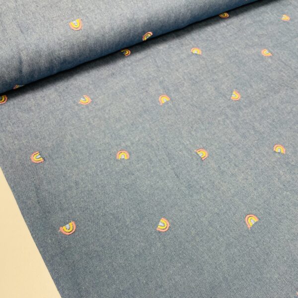 Jeans - Broderede regnbuer