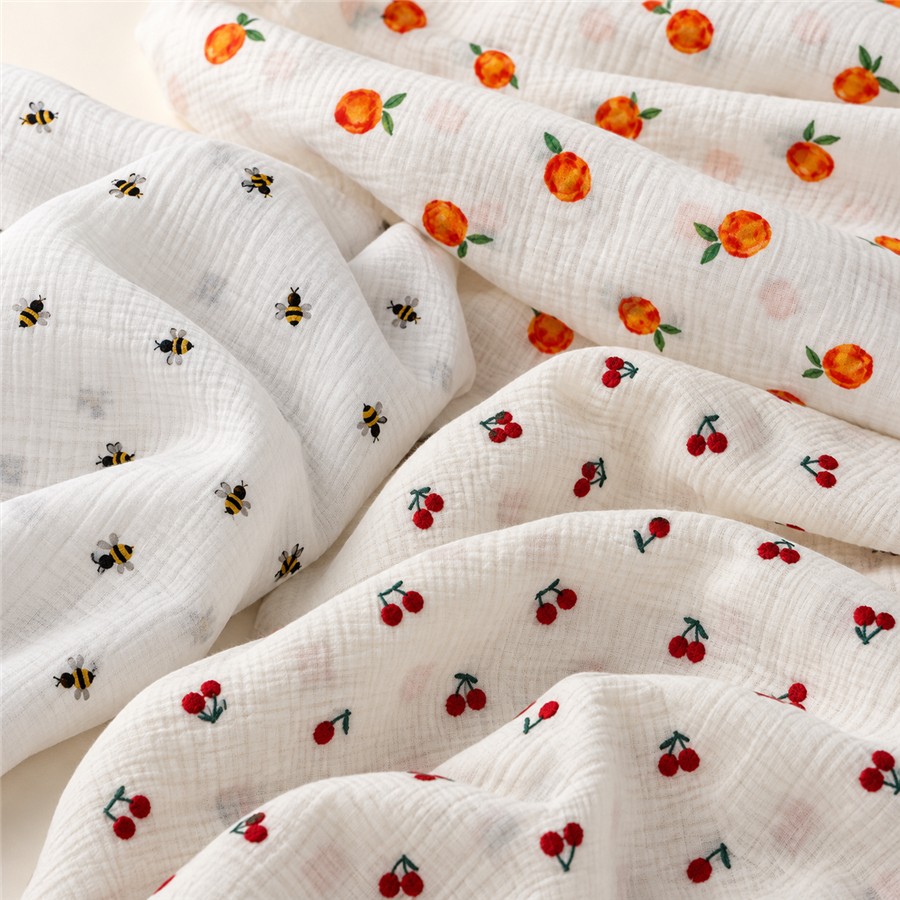 Musselin med appelsiner, bier og kirsebær